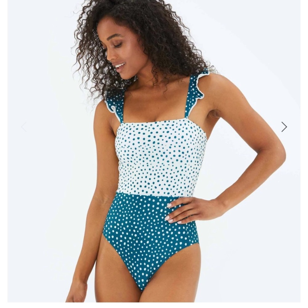 Summersalt: The Ruffle Oasis